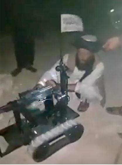 TGA0704 – RC Tracked Robot Mobile Machine Gun, Afghanistan